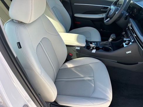 New 2025 Hyundai Sonata SE image 13