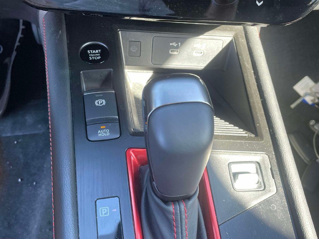 Used 2025 Nissan Kicks SR FWD image 28