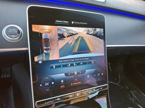 Certified 2022 Mercedes-Benz S 500 4MATIC image 18