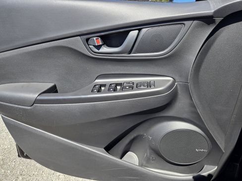 Used 2021 Hyundai Kona SEL Plus FWD image 26