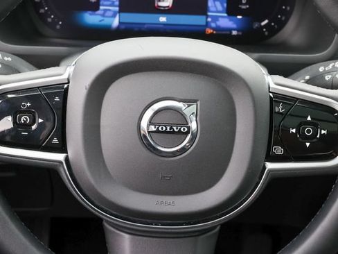 Used 2023 Volvo XC90 B5 Plus w/ Protection Package Premier AWD/4WD image 10