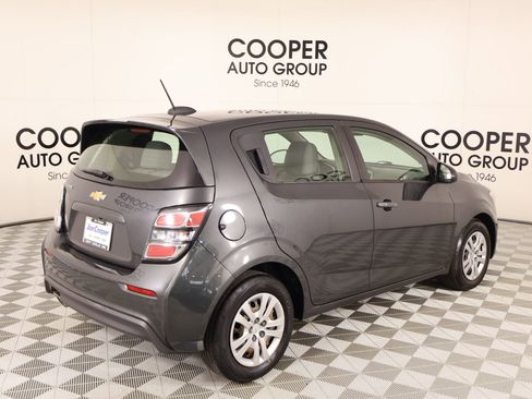 Used 2020 Chevrolet Sonic LT FWD image 19