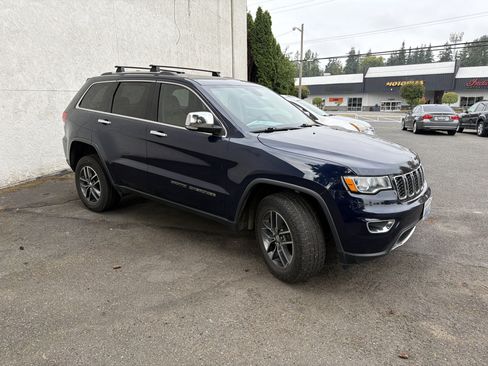 Used 2017 Jeep Grand Cherokee Limited AWD/4WD image 1