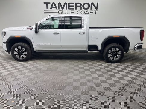 New 2026 GMC Sierra 2500 Denali w/ Denali Reserve Package image 2
