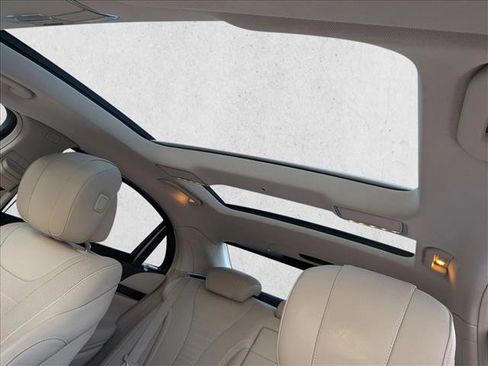 Used 2015 Mercedes-Benz S 550 Sedan image 14