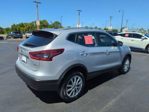 Certified 2020 Nissan Rogue Sport SV FWD image 6