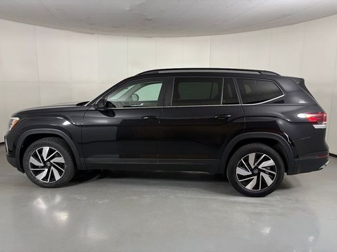 Used 2025 Volkswagen Atlas SE FWD image 5