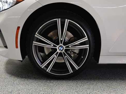 Used 2024 BMW 330i Sedan w/ Premium Package image 5