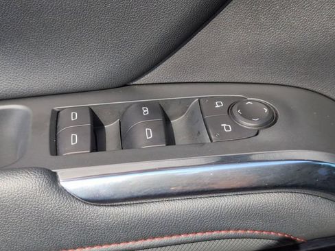 Certified 2025 Chevrolet Traverse Z71 AWD/4WD image 23