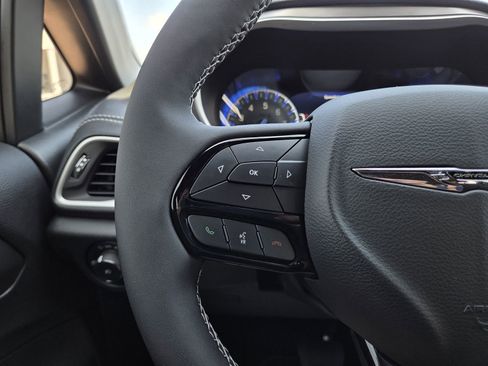 New 2026 Chrysler Pacifica Select FWD image 42