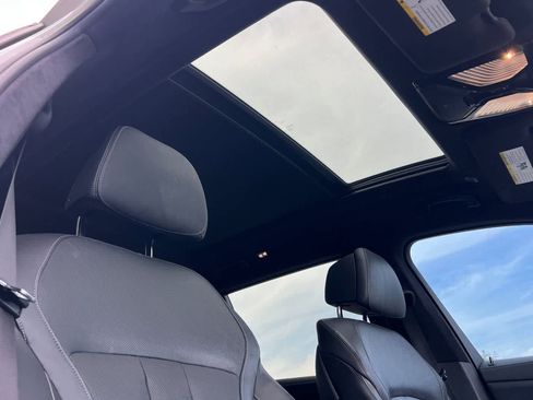 Used 2020 BMW X7 M50i image 18