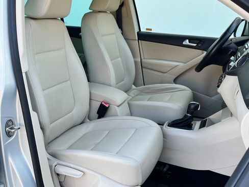 Used 2014 Volkswagen Tiguan SE FWD image 20