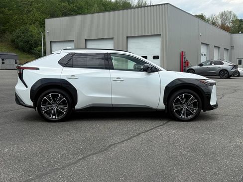 Certified 2023 Toyota bZ4X AWD w/ Weather Package image 7