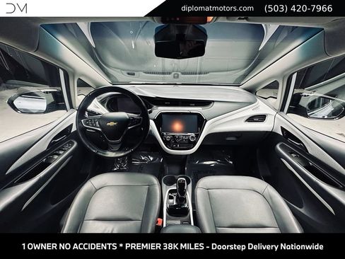 Used 2017 Chevrolet Bolt Premier w/ Driver Confidence II Package FWD image 37