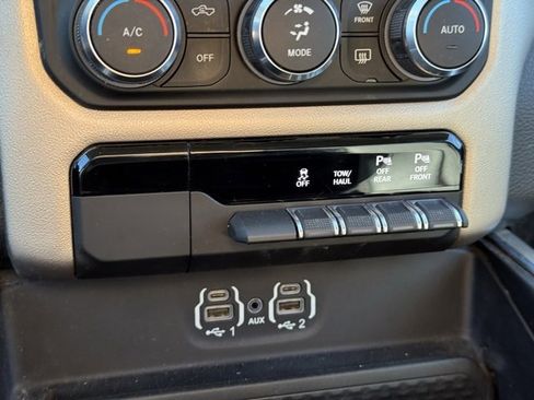 Used 2022 RAM 1500 Laramie image 13