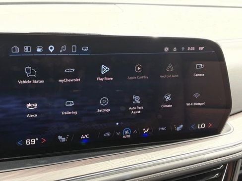 Used 2025 Chevrolet Tahoe LT image 22