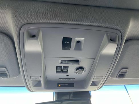 Used 2018 GMC Yukon Denali w/ Denali Ultimate Package image 37