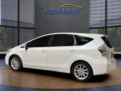 Used 2013 Toyota Prius V Five image 6