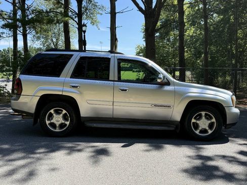 Used 2004 Chevrolet TrailBlazer LT w/ LT Preferred Equipment Group AWD/4WD image 4