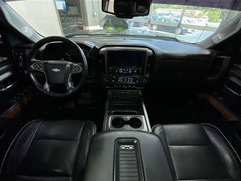 Used 2017 Chevrolet Silverado 1500 High Country AWD/4WD image 23