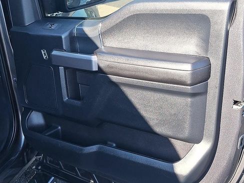 Used 2019 Ford F150 XLT w/ Equipment Group 302A Luxury AWD/4WD image 29