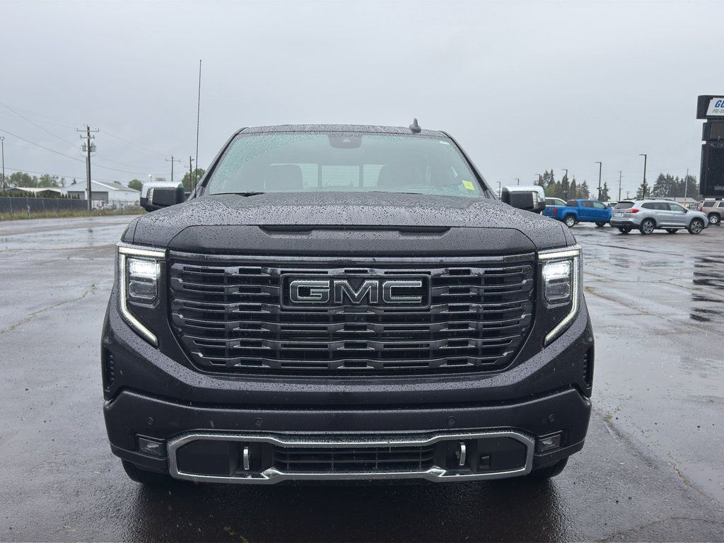 Used 2022 GMC Sierra 1500 Denali Ultimate AWD/4WD image 2