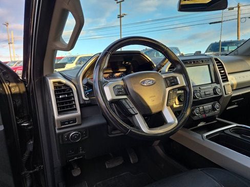 Used 2021 Ford F250 Lariat image 9