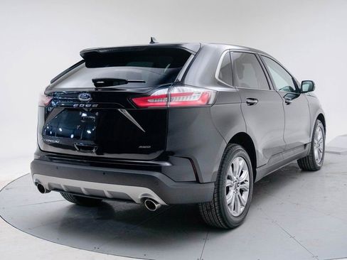 Used 2024 Ford Edge Titanium image 10