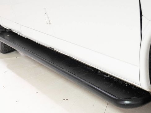 Used 2017 GMC Savana 2500 image 26