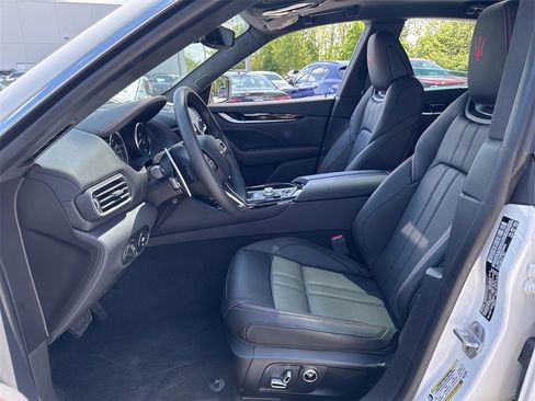 New 2024 Maserati Levante Modena Ultima image 12