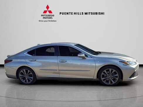 Used 2019 Lexus ES 350 F Sport w/ Accessory Package 2 image 4