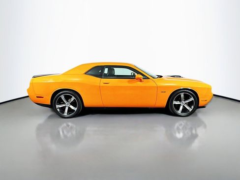 Used 2014 Dodge Challenger R/T w/ Premium Sound Group image 6