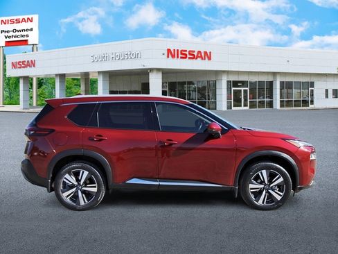Used 2023 Nissan Rogue SL image 5