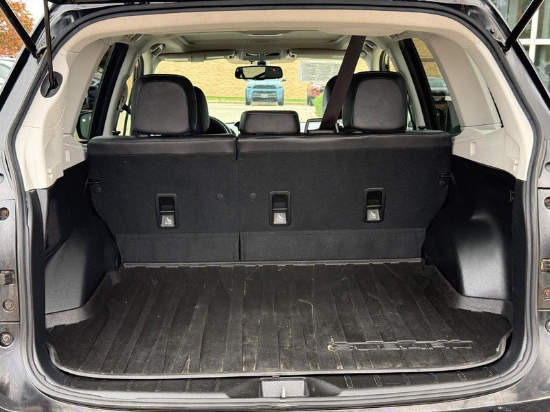 Used 2015 Subaru Forester 2.5i Limited AWD/4WD image 9