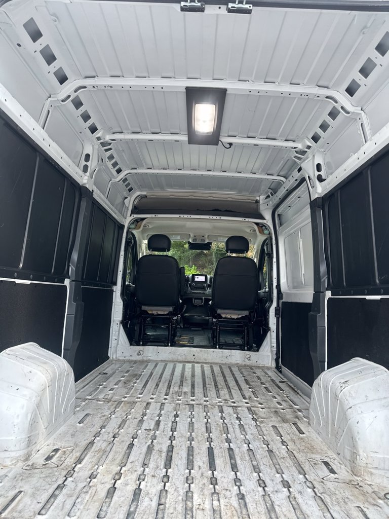 Used 2025 RAM ProMaster 2500 w/ Convenience Group FWD image 21