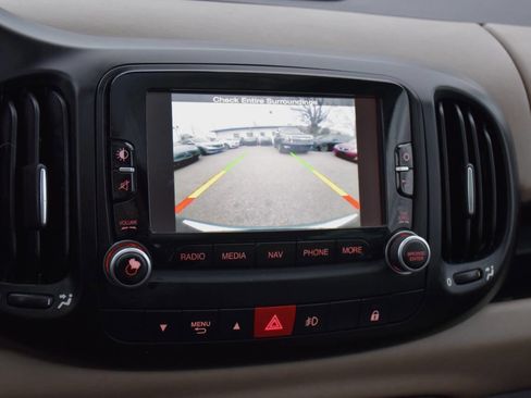 Used 2014 FIAT 500L Lounge image 19