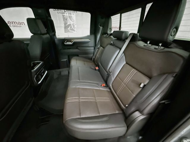 Used 2025 Chevrolet Silverado 1500 High Country AWD/4WD image 27