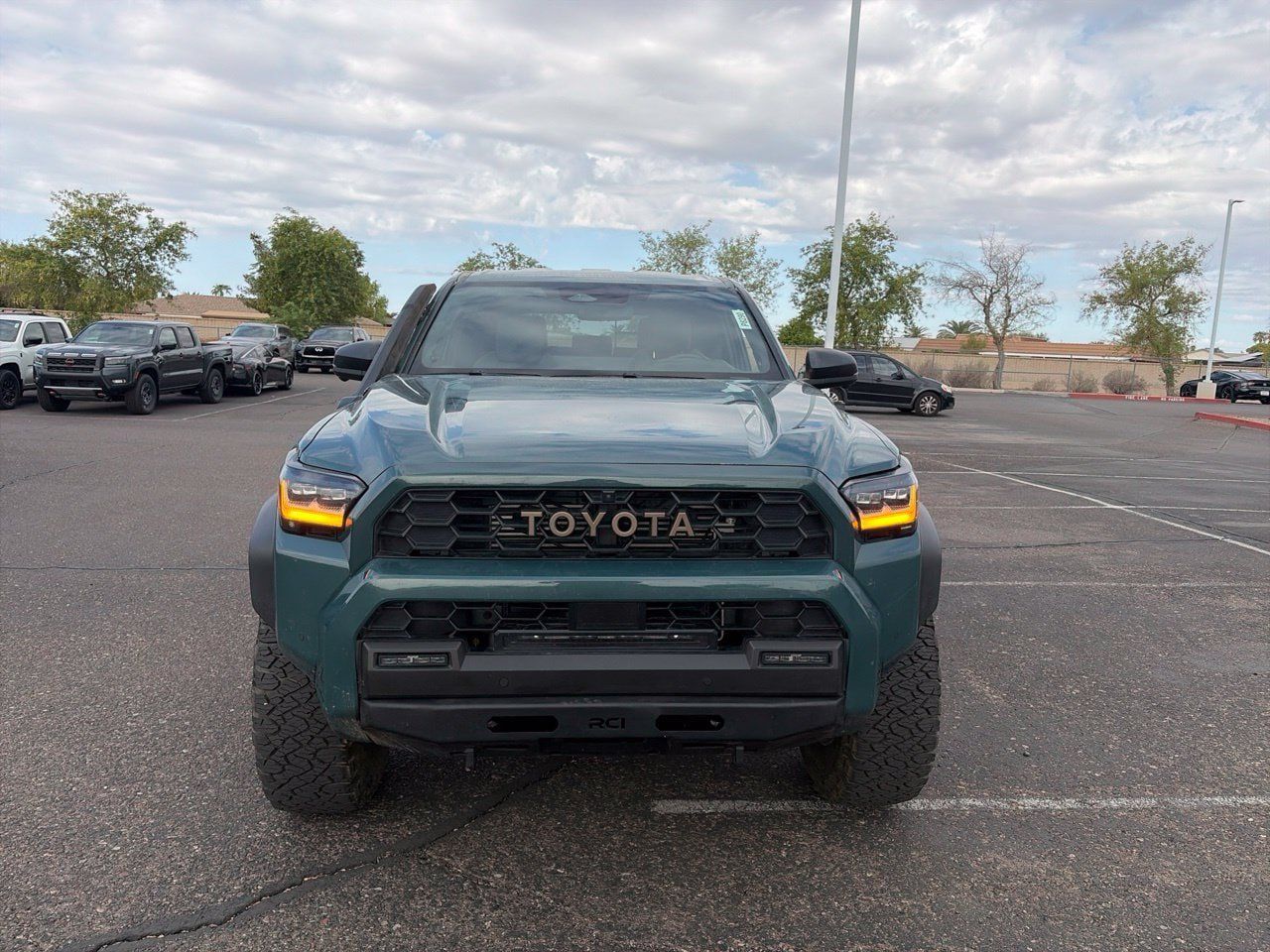 Used 2025 Toyota 4Runner Trailhunter AWD/4WD image 2
