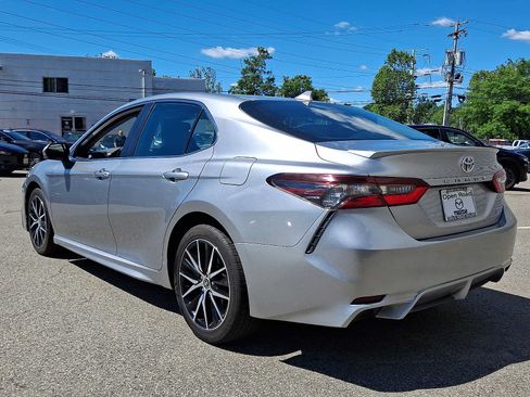 Used 2023 Toyota Camry SE w/ Convenience Package FWD image 6
