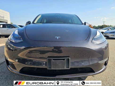 Used 2024 Tesla Model Y Long Range AWD/4WD image 8