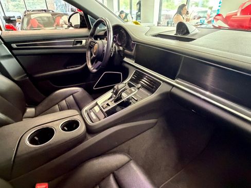Used 2023 Porsche Panamera Platinum Edition RWD image 43