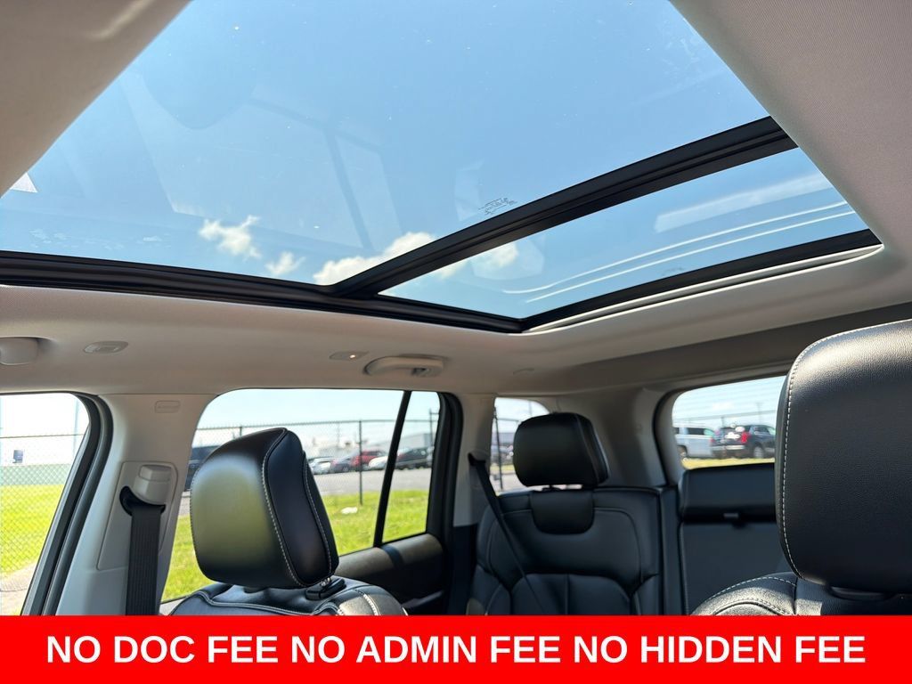 Used 2022 Jeep Grand Cherokee Limited 4xe w/ MOPAR Finishing Package AWD/4WD image 23