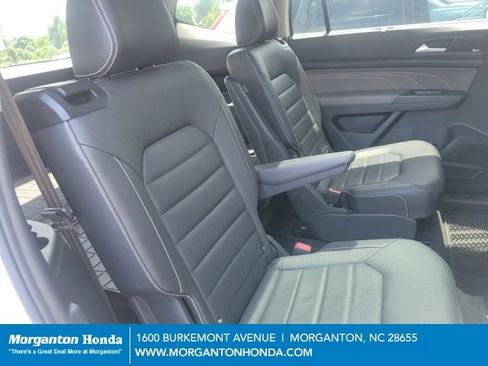 Used 2023 Volkswagen Atlas SEL Premium AWD/4WD image 35