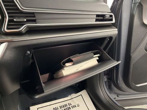 Used 2024 Kia Sportage EX image 32