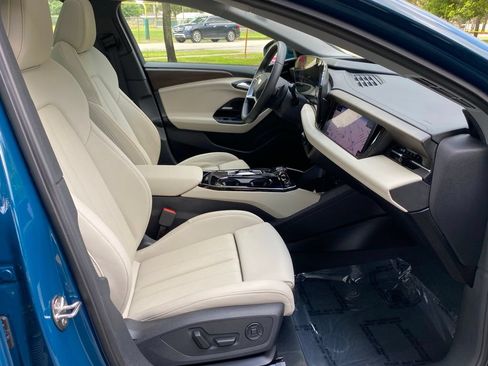 Used 2025 Audi A6 e-tron Prestige w/ Beige Warm Weather Package RWD image 18