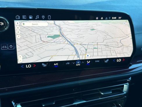 New 2026 Chevrolet Traverse Z71 w/ Driver Confidence Package image 25