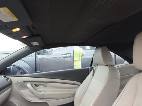 Used 2010 Volkswagen Eos Komfort image 11