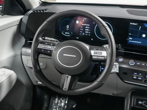 Used 2024 Hyundai Kona SEL w/ Convenience Package FWD image 15