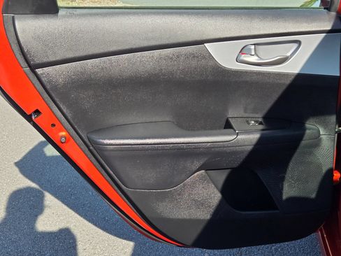 Used 2022 Kia Forte LXS FWD image 31