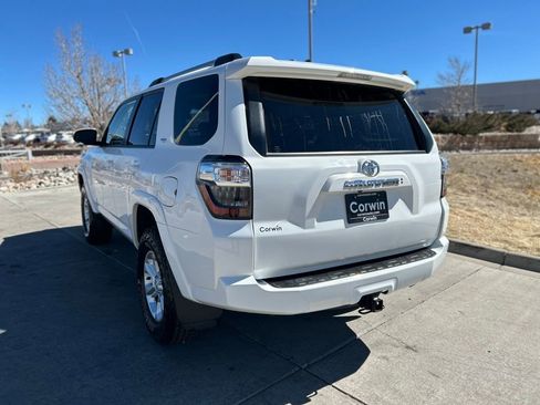 Used 2024 Toyota 4Runner SR5 Premium image 5